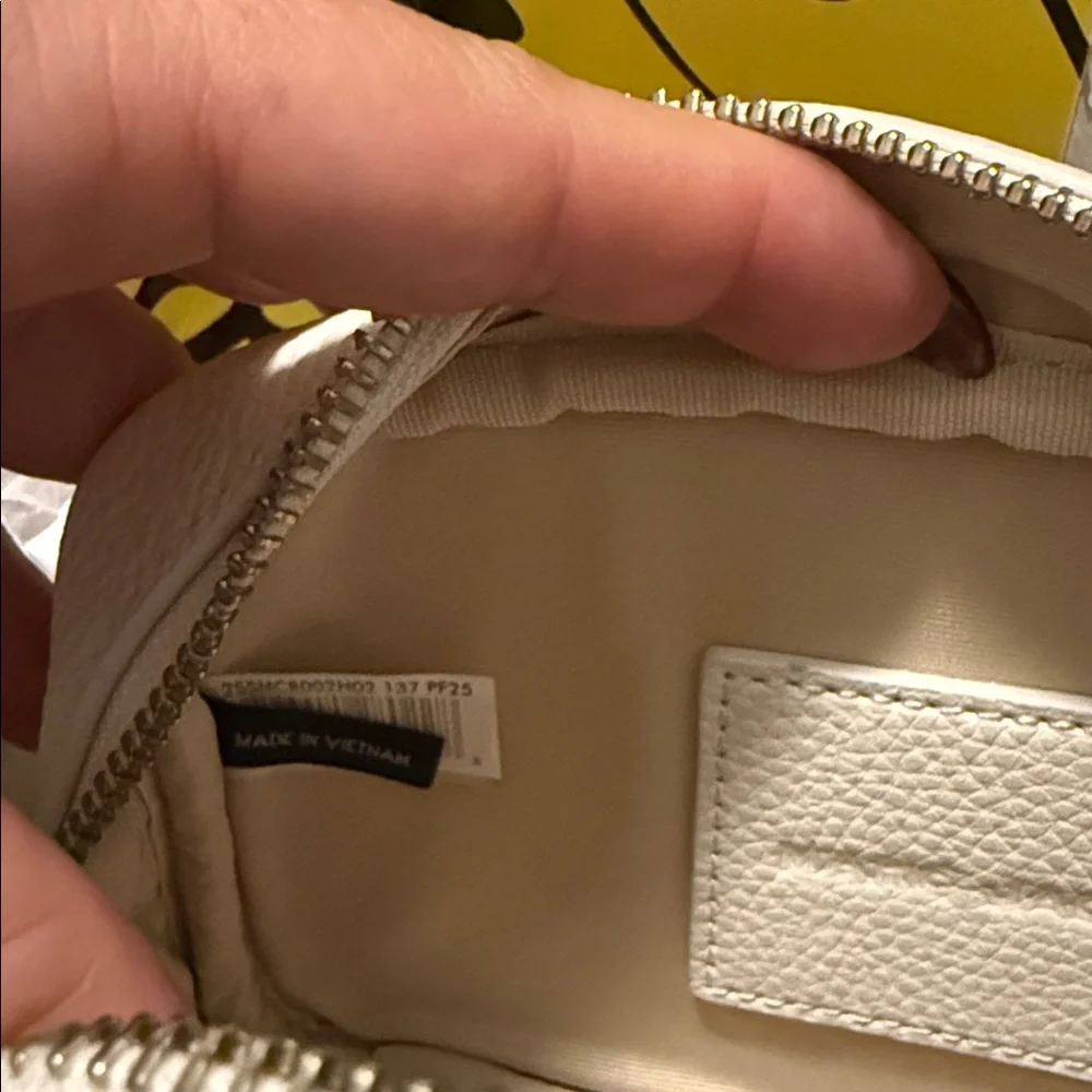 Marc Jacobs Ivory Crossbody Bag - Picture 5 of 6